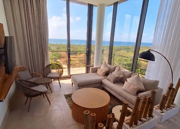 Ixuh Ocean Front Quinta Avenida