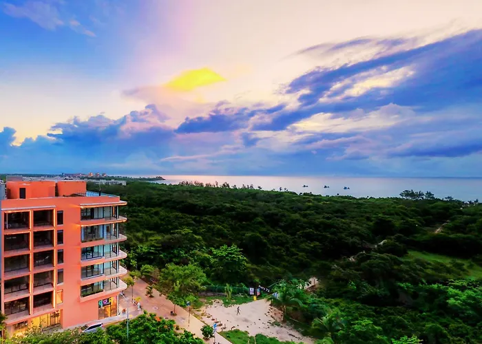 Ixuh Ocean Front Quinta Avenida