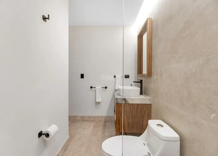 Ixuh Ocean Front Quinta Avenida 4*
