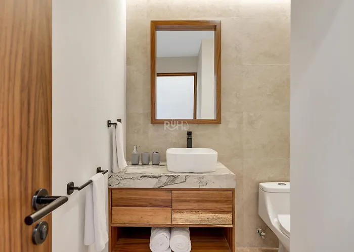 Ixuh Ocean Front Quinta Avenida 4*
